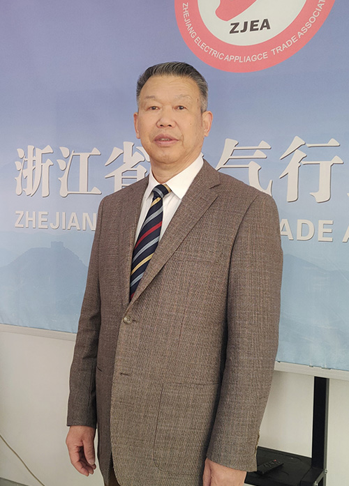 黄忠平
