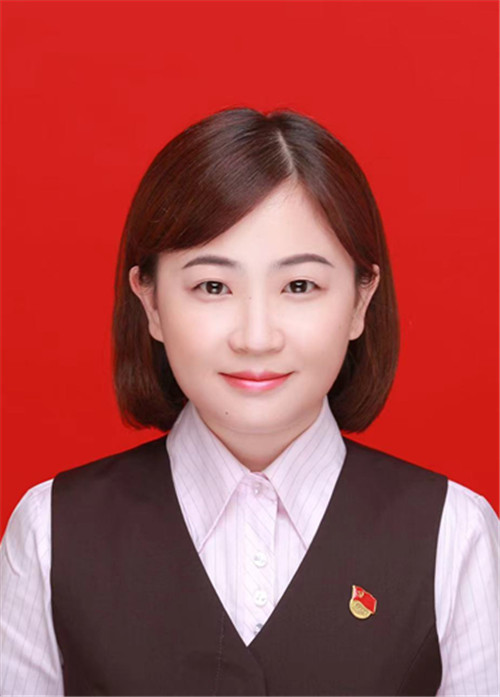 黄云云