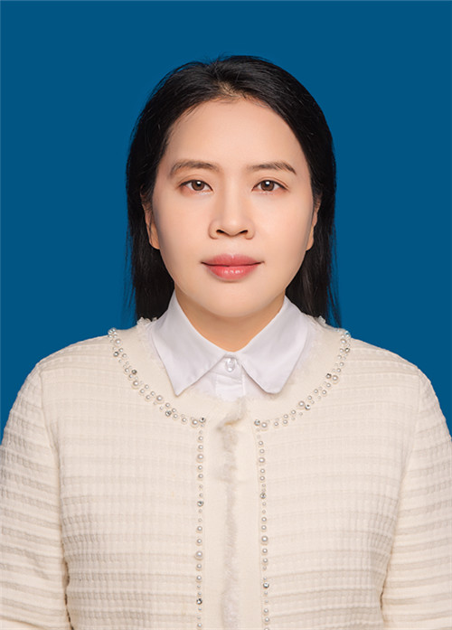 潘慕华
