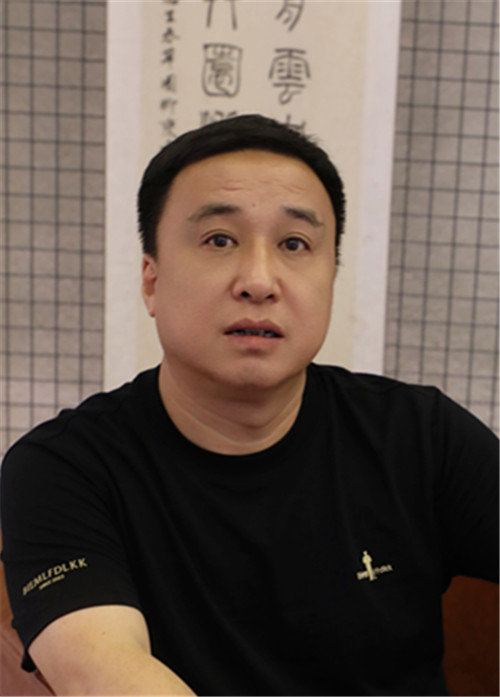李金育