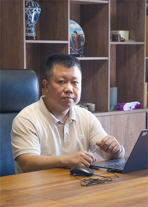 叶成龙